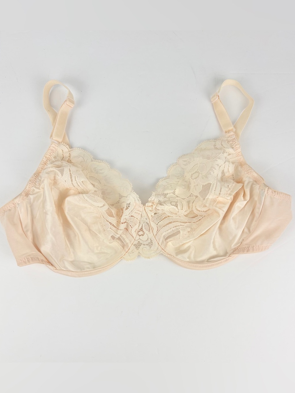 Vintage Vanity Fair Lace Peach Pink Nylon Wired Bra 38C